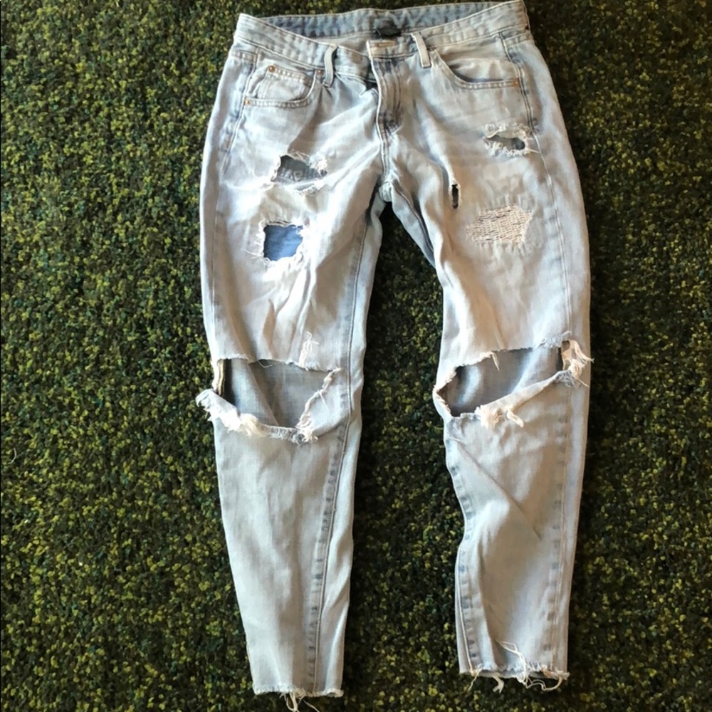 Super cute distressed boyfriend jeans